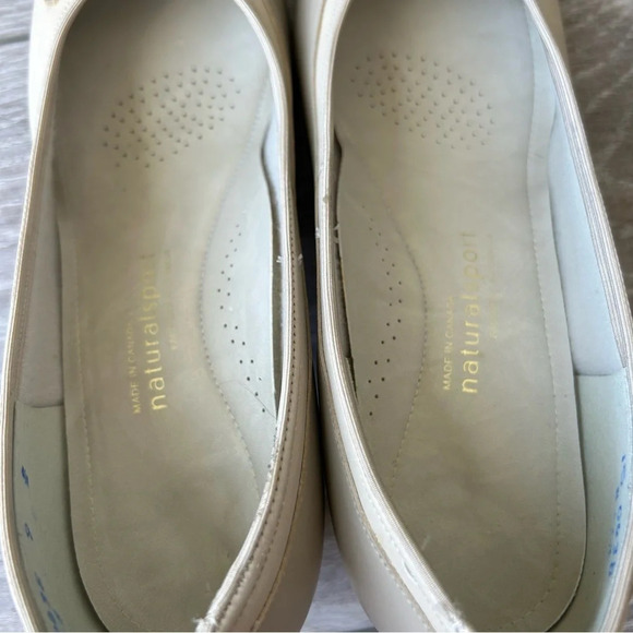 Vintage Natural Sport Ivory Leather Two Tunes Square Toe Pumps Made in Canada - Picture 8 of 14